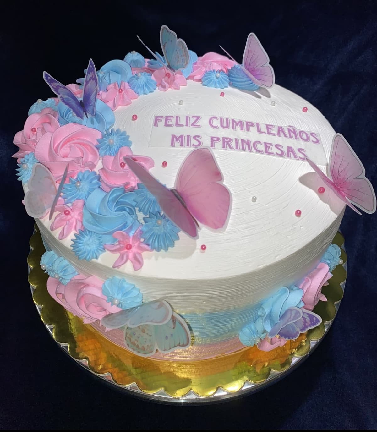 Delicious cake image 11 showcasing our bakery's craftsmanship